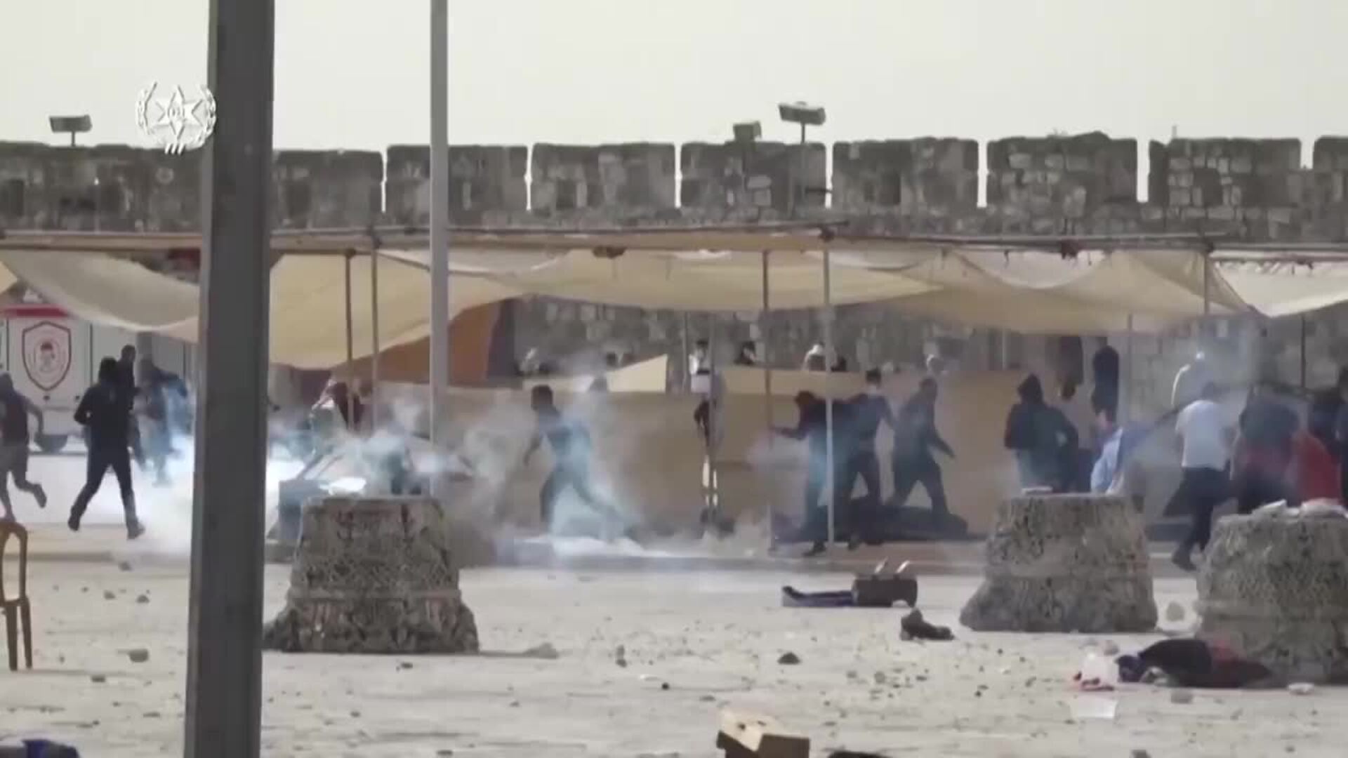 Israel ataca más de un centenar de objetivos en Gaza