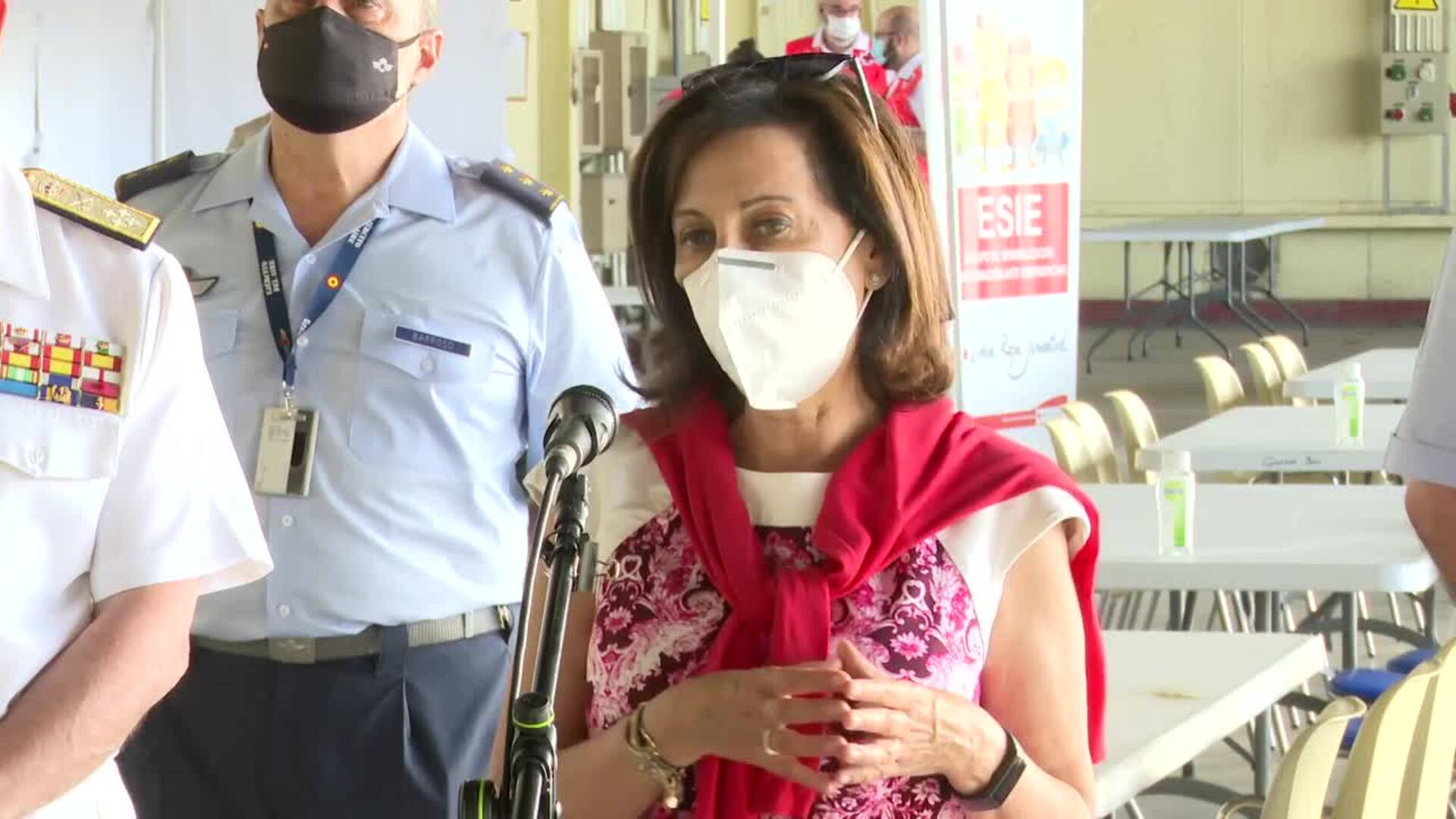 Robles afirma que &quot;el aeropuerto de Kabul funciona&quot; por &quot;los americanos&quot;