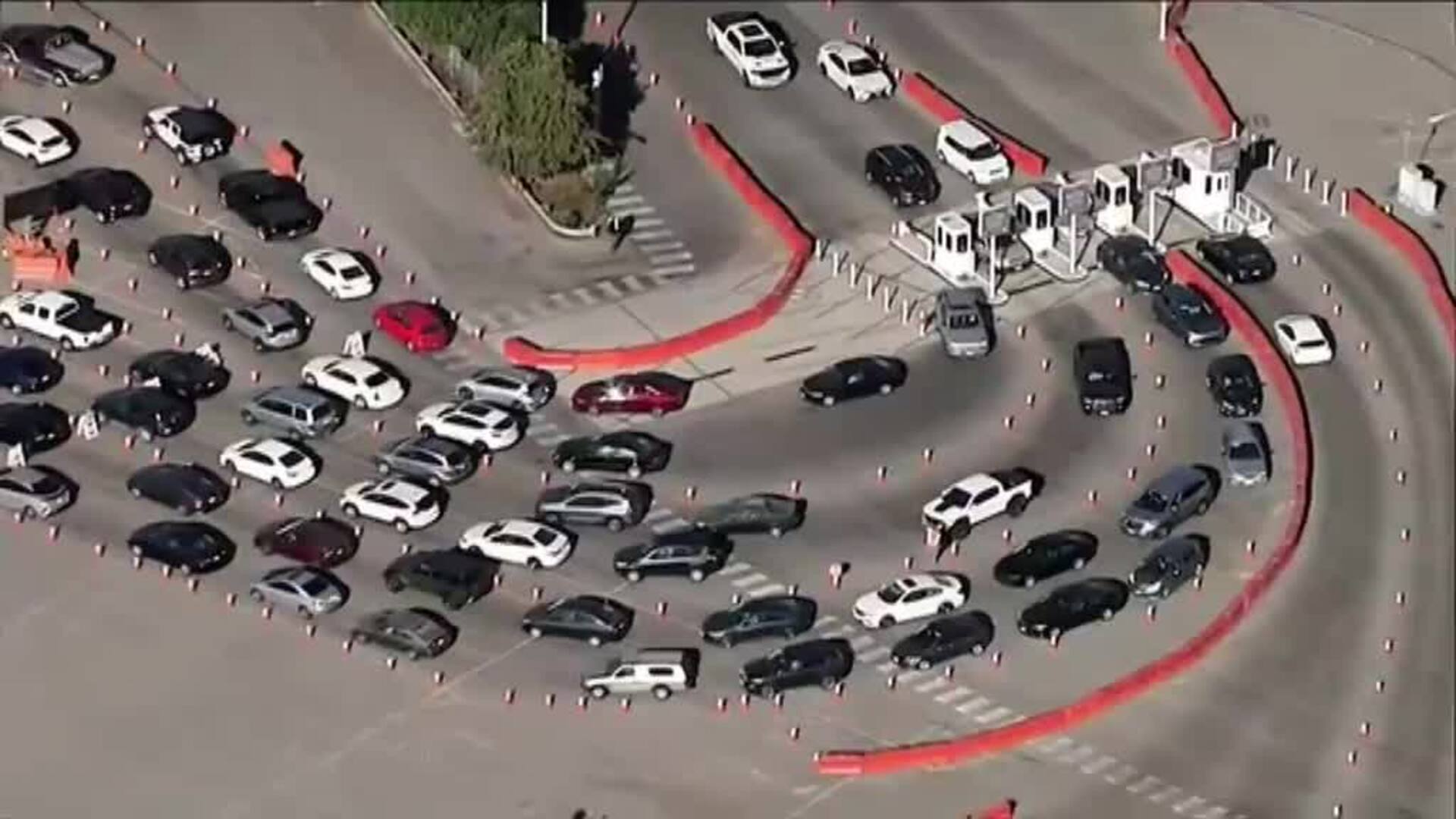 Las colas del hambre se alargan en Estados Unidos antes de Navidades