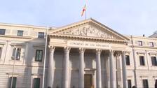 El Parlamento celebra la Constitución de 1978 en un clima de crispación política