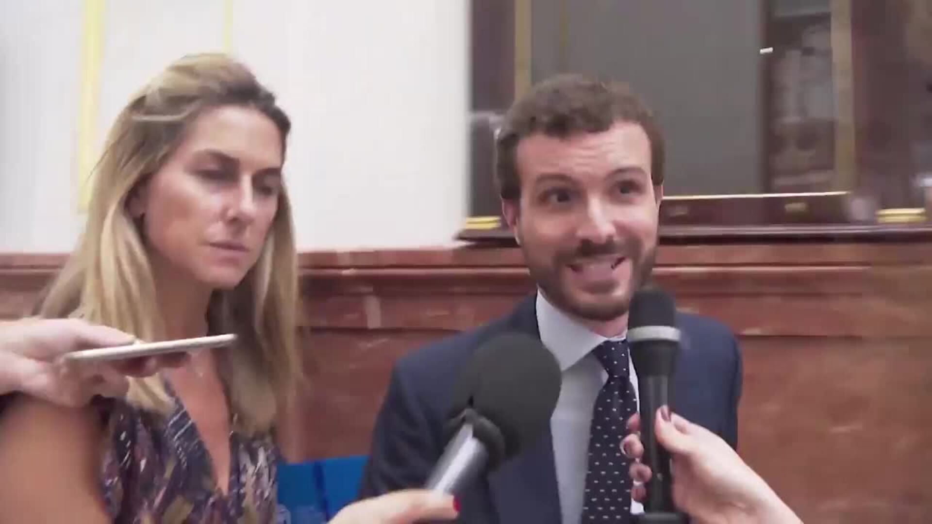 Casado dice que Sánchez &quot;jamás se hace autocrítica&quot;