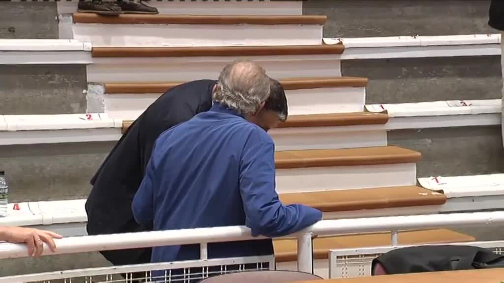 El rey emérito se funde en un emotivo abrazo con su nieto Pablo Urdangarin