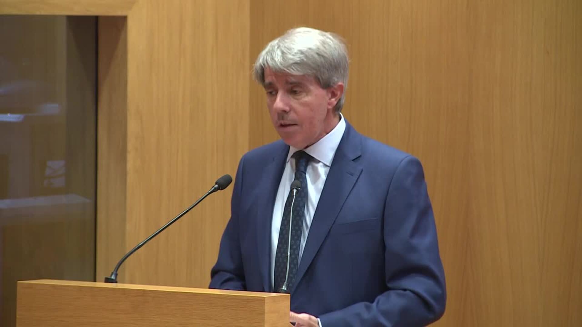 Garrido pide a Sánchez &quot;no cargar más las tintas sobre la diferencia&quot;