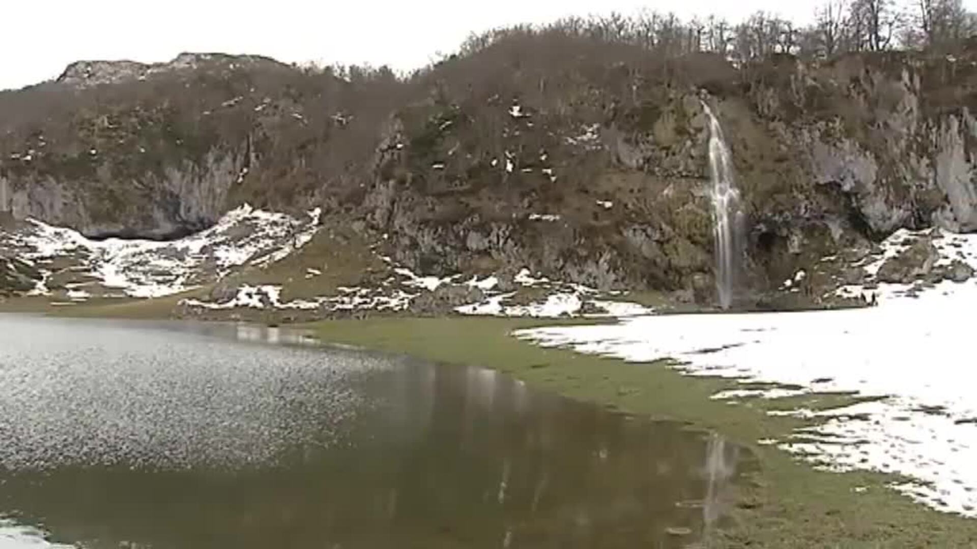 El temporal trae El Bricial, el tercero de Los Lagos de Covadonga