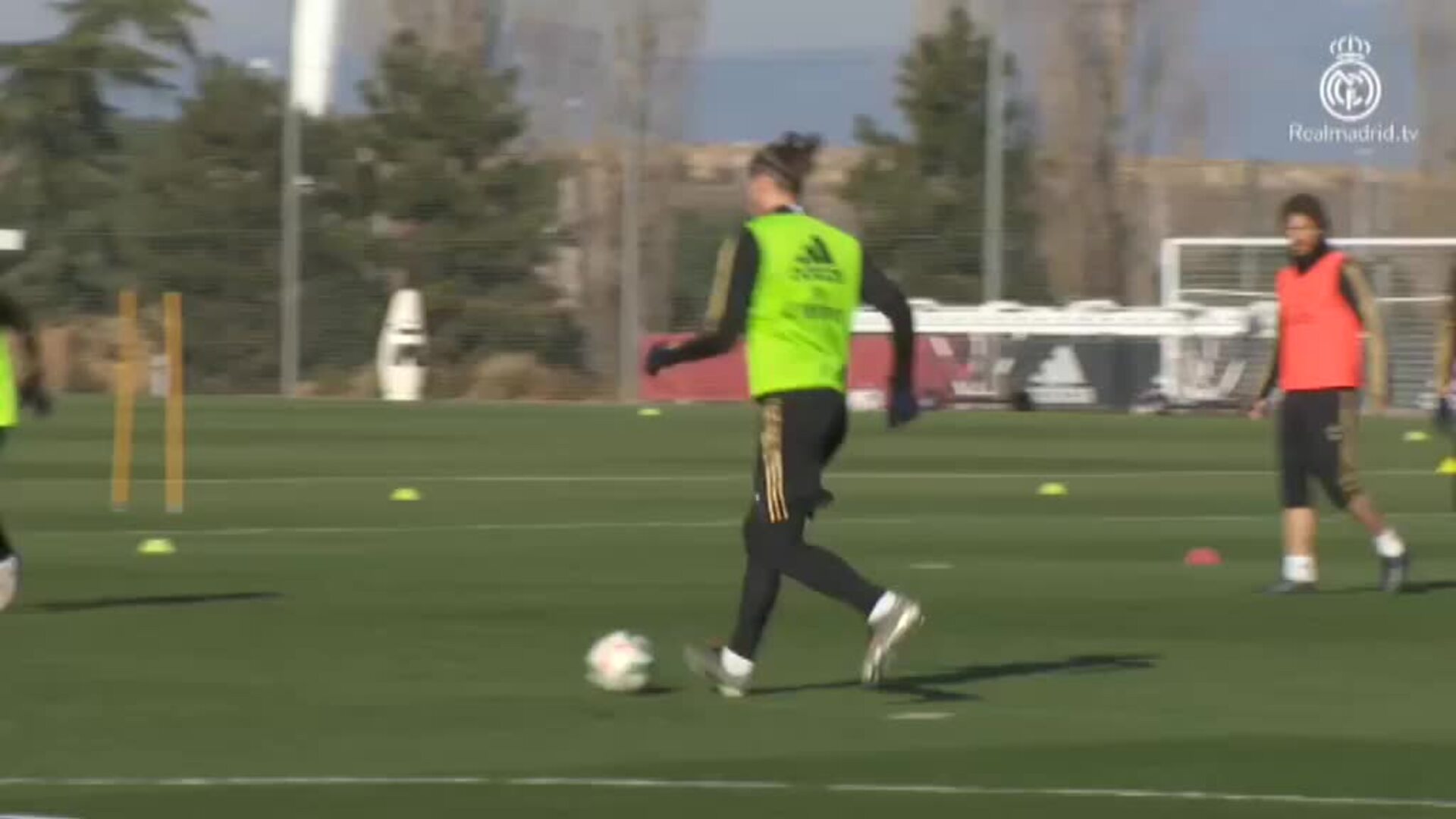 El Real Madrid realiza el último entrenamiento del año