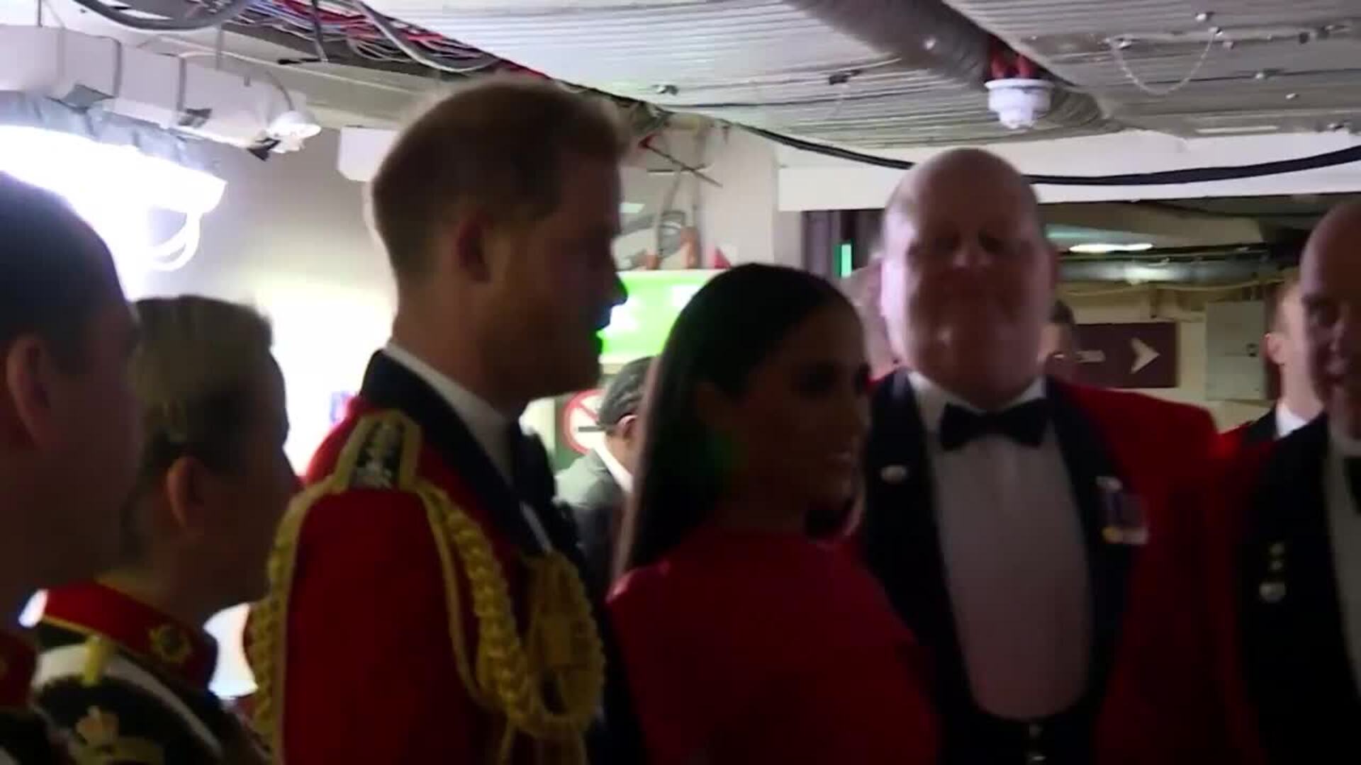 Harry dijo sentirse &quot;devastado&quot; tras tomar decisión &quot;obligado&quot; por Isabel II