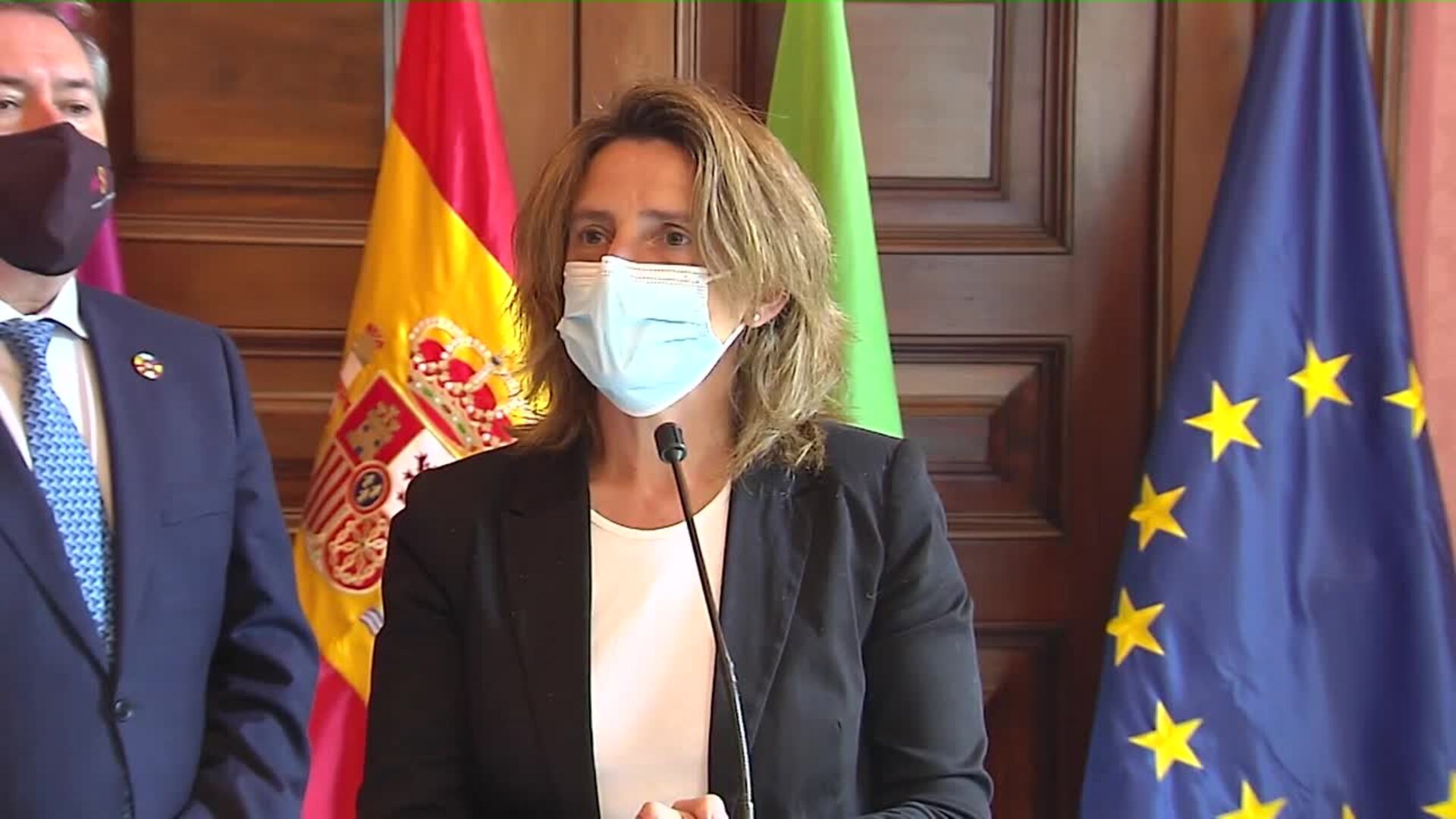 Ribera: Gobierno trabaja en &quot;definir líneas de consolidación de ingresos&quot; y niega rectificación