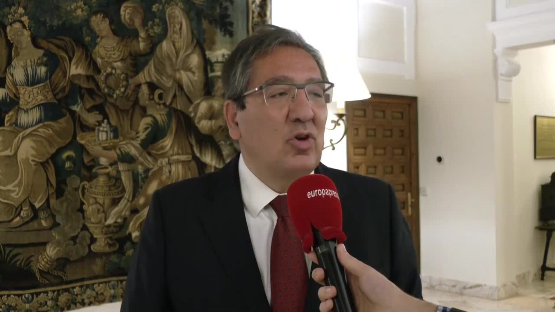 Comienza en Sevilla &#039;Monarquía o República&#039; para lograr &quot;una sociedad más tolerante&quot;