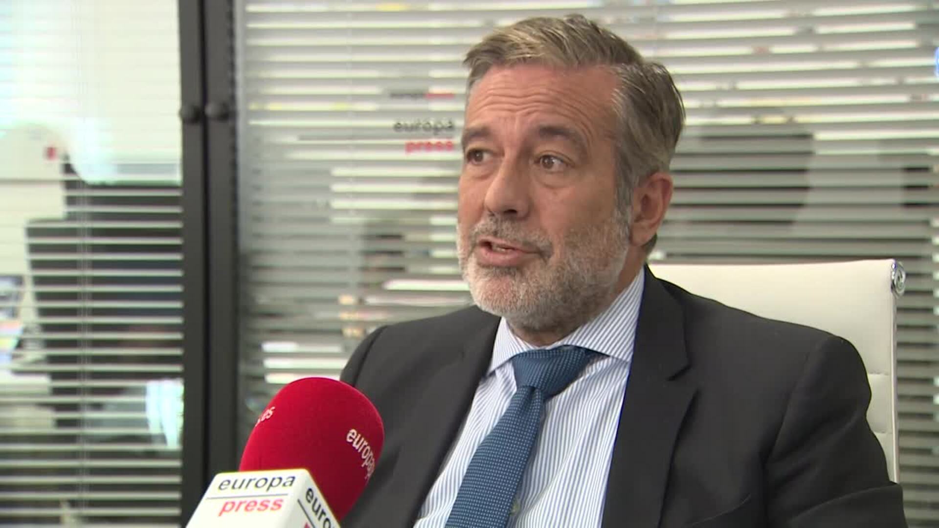 López: &quot;El CP no es instrumento válido&quot; para crear confianza en escuelas