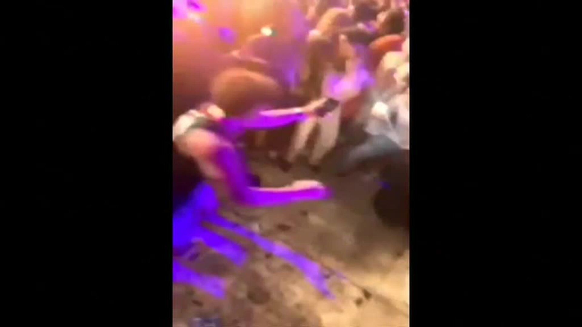 Una estampida humana en un concierto en EEUU causa la muerte de ocho personas