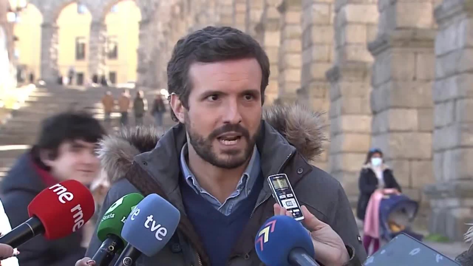 Casado denunciará ante la Junta electoral los anuncios de Sánchez en la campaña de CyL