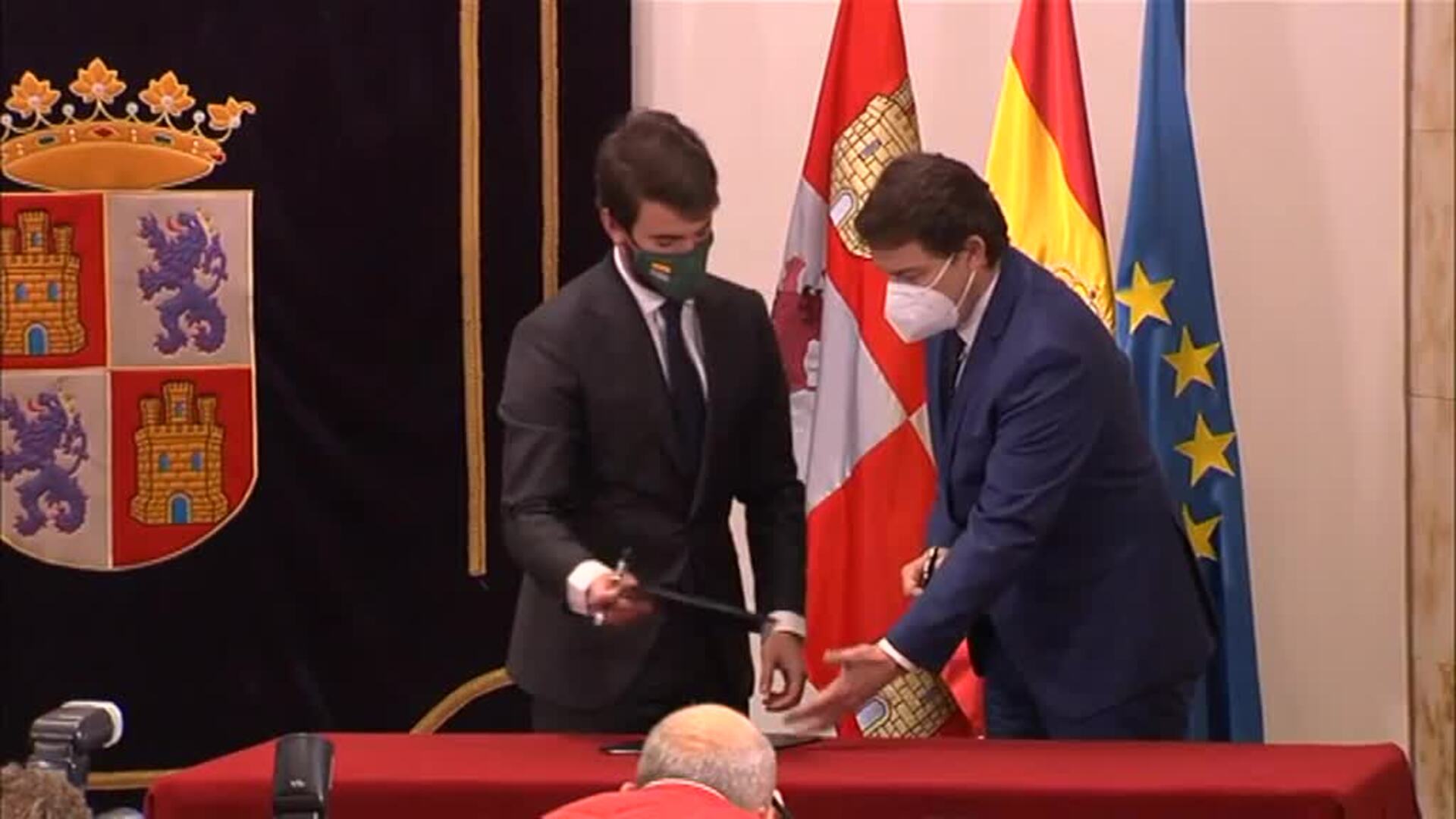 El presidente del Partido Popular Europeo califica el pacto con Vox de &quot;triste sorpresa&quot;