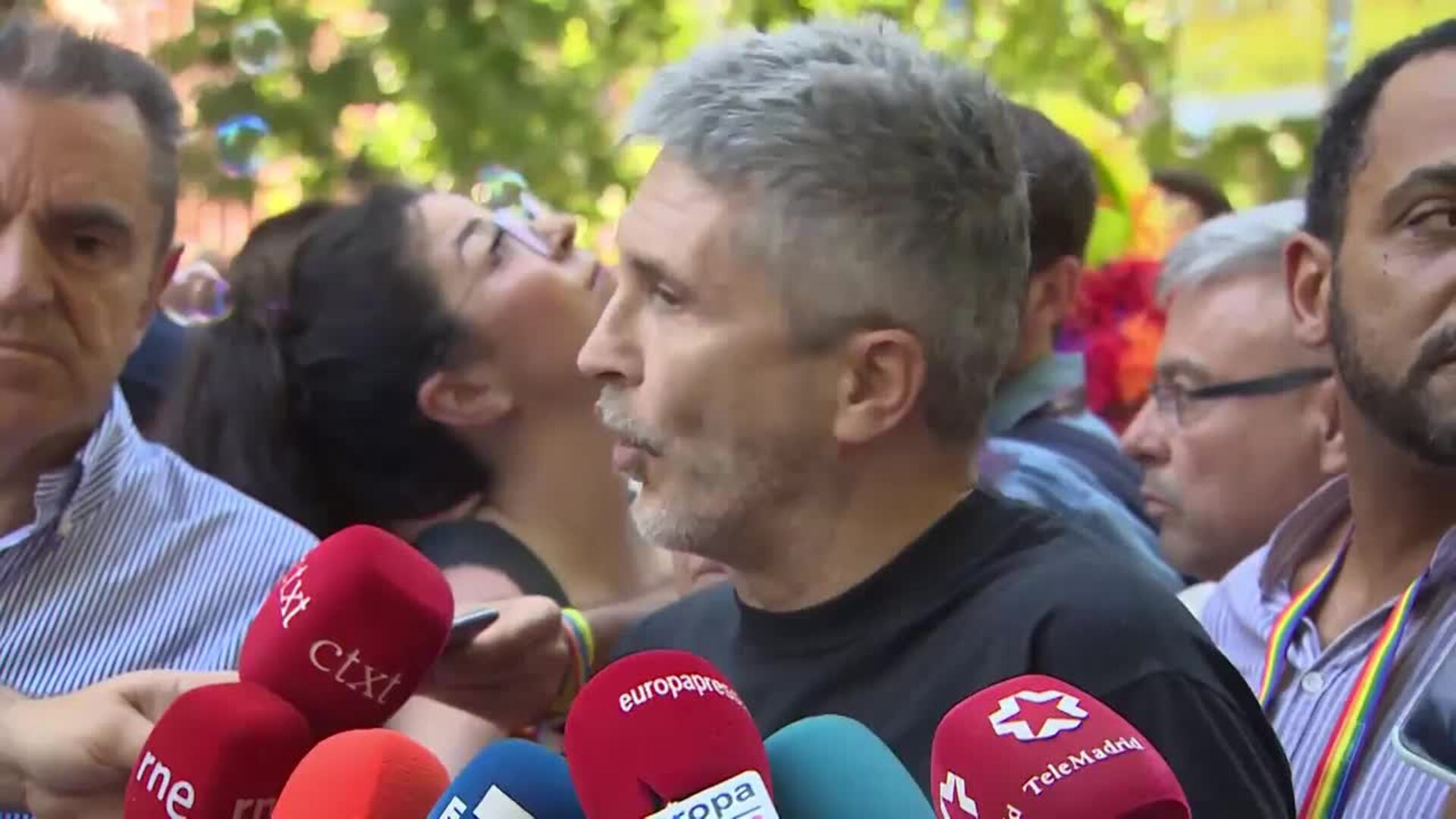 Marlaska, en el Orgullo: &quot;No podemos dar combustible a la extrema derecha&quot;