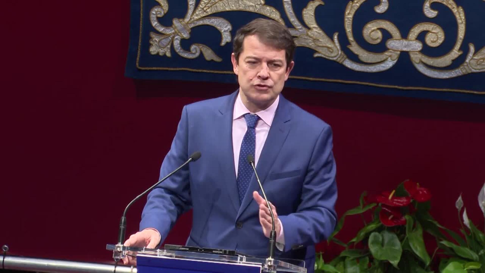 Los consejeros y el vicepresidente de la Junta optan por jurar sus cargos