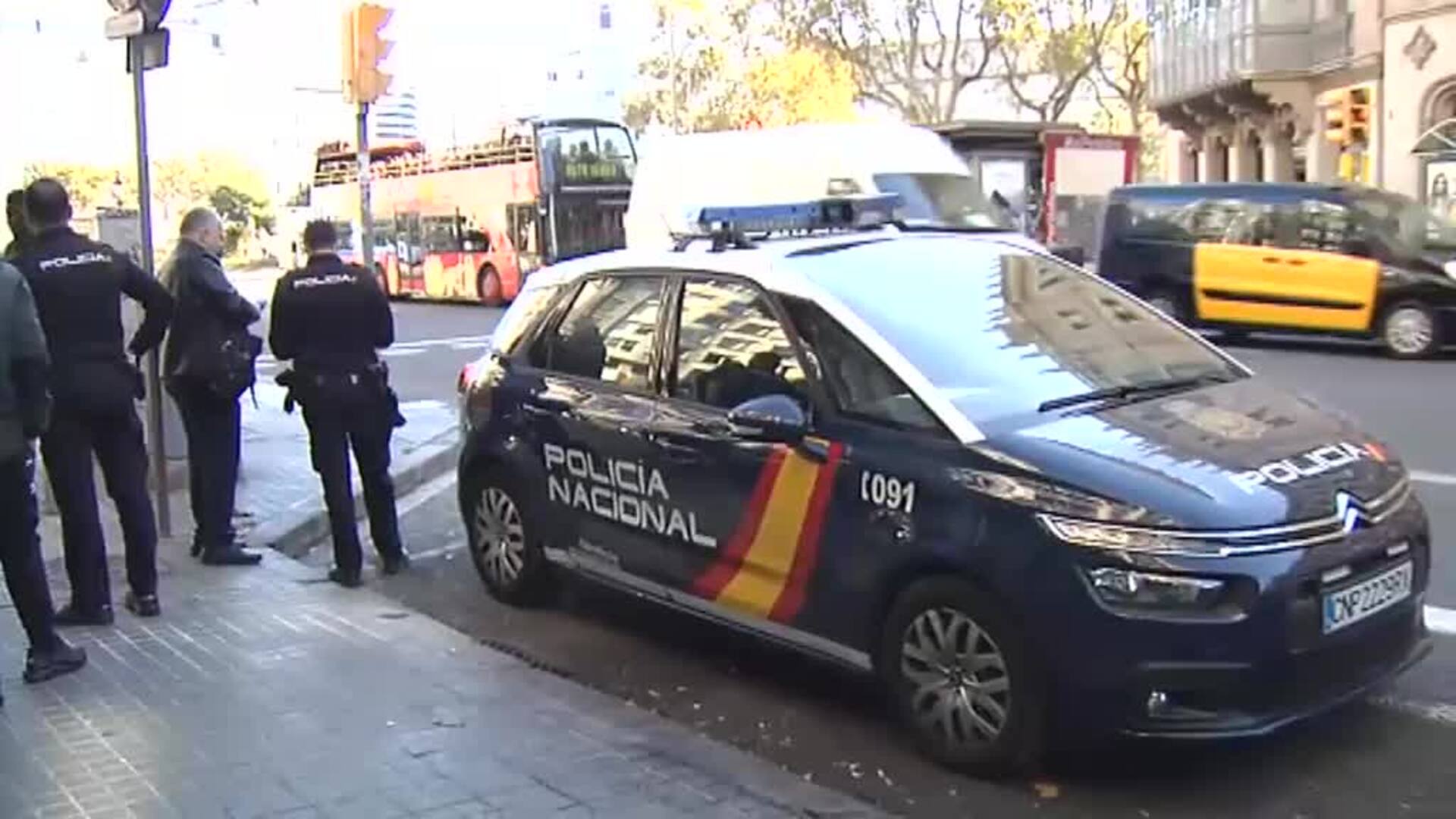 Miles de policías custodian Cataluña ante las elecciones generales