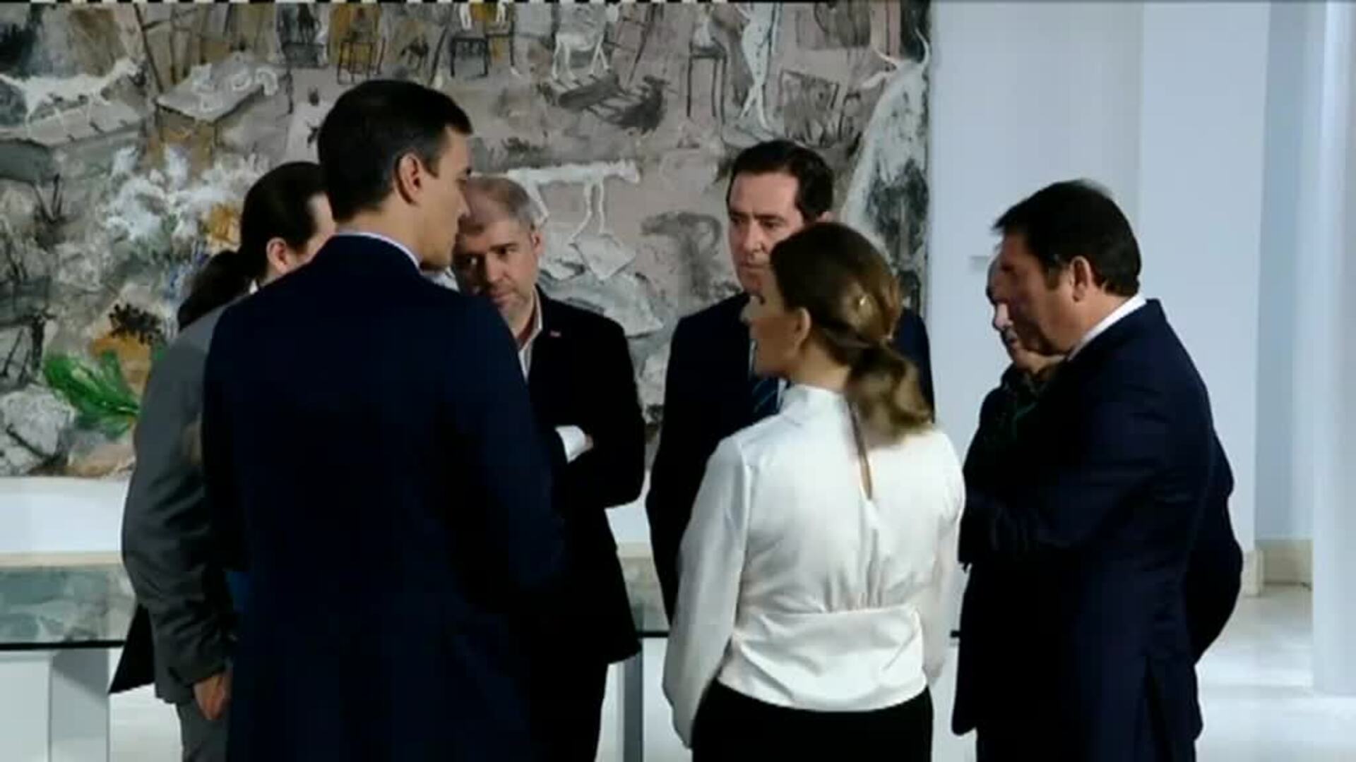 Pedro Sánchez asegura que el suyo es &quot;un Gobierno muy incómodo para determinados poderes económicos&quot;