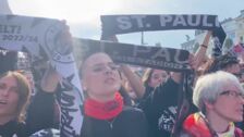 El St. Pauli recibe el trofeo tras ganar la segunda Bundesliga
