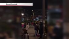 Decenas de familias pasan la noche en la calle por los terremotos de Granada