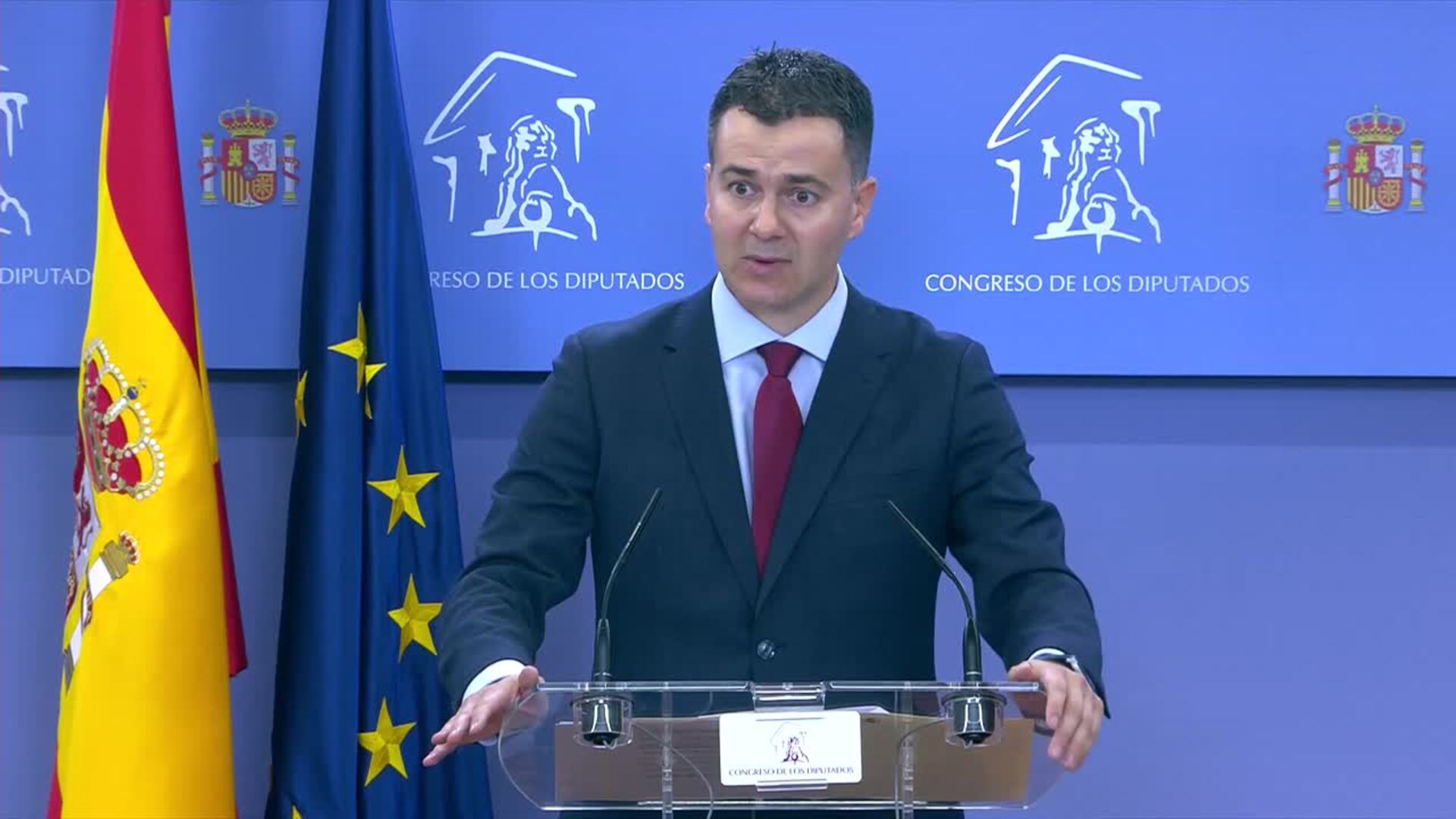 El PSOE anuncia que va a &quot;combatir el discurso kamikaze&quot; de Casado de ataque al Gobierno