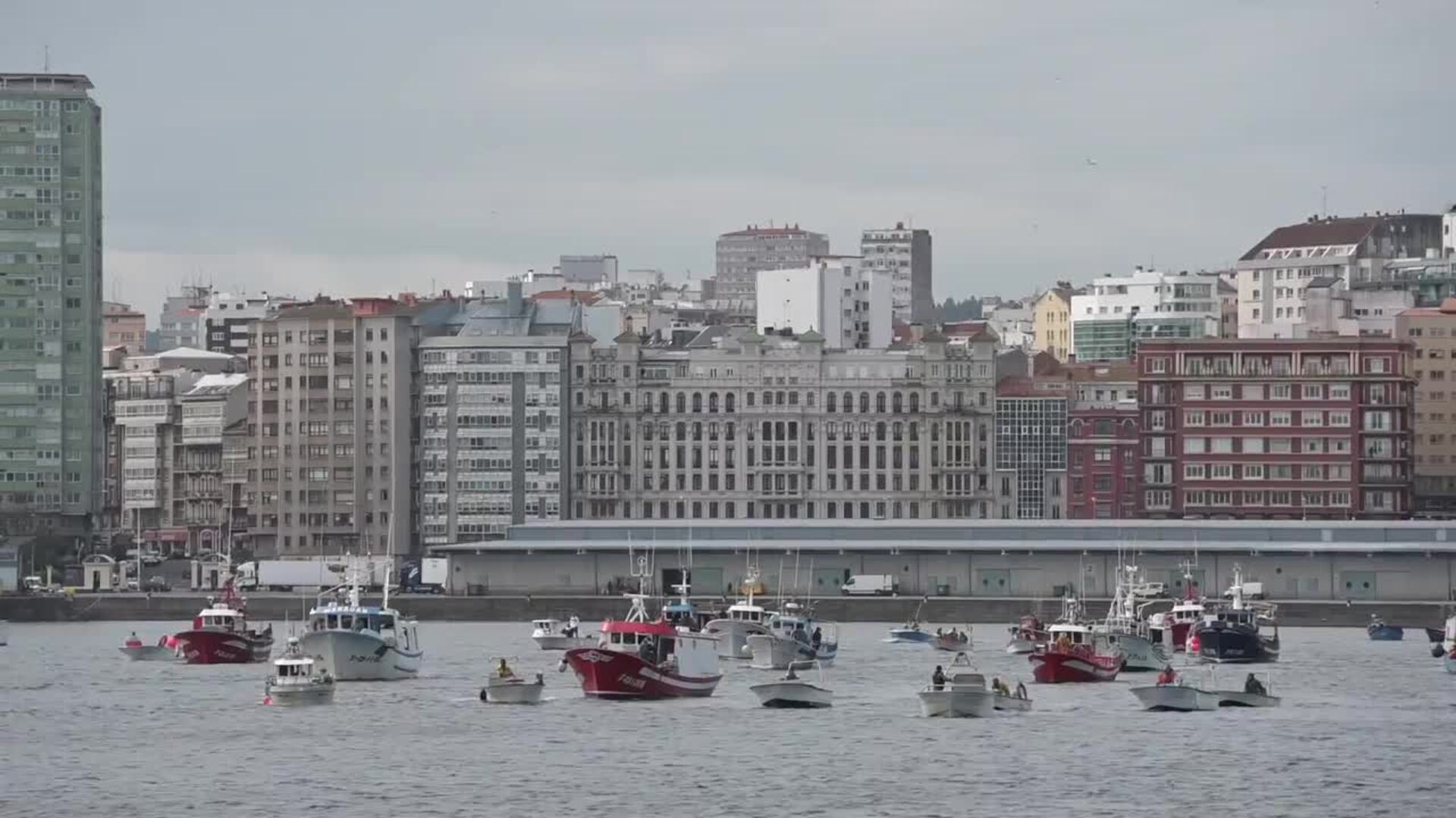 Barcos gallegos protestan contra el nuevo reglamento de la UE