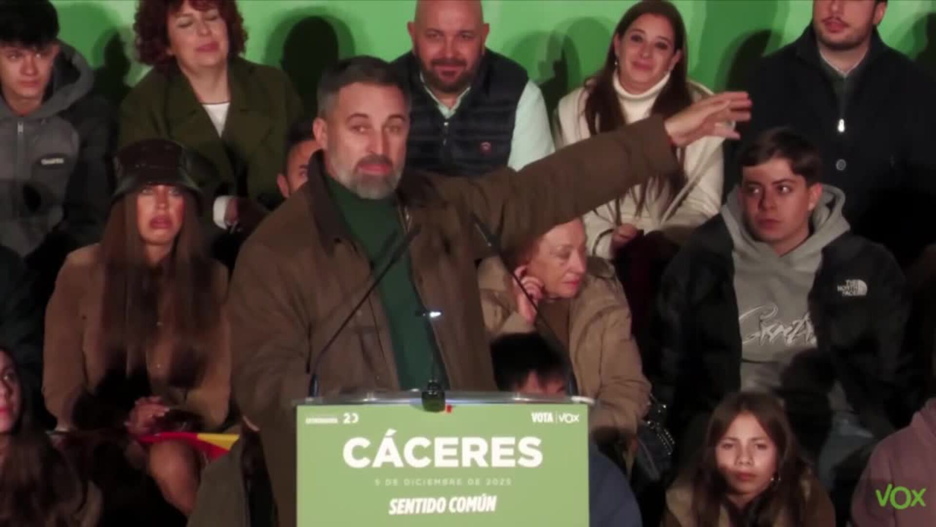 Abascal critica la "soberbia" de Guardiola y dice que "es la Irene Montero de Extremadura"
