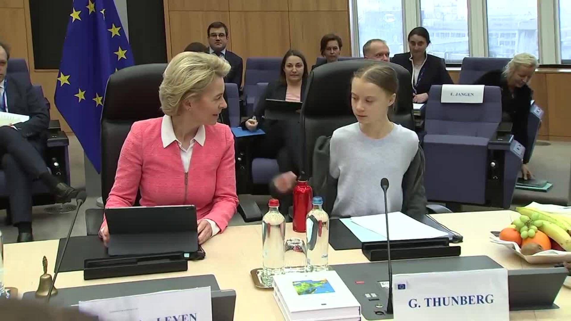 Greta Thunberg acude a una reunión de la Comisión Europea