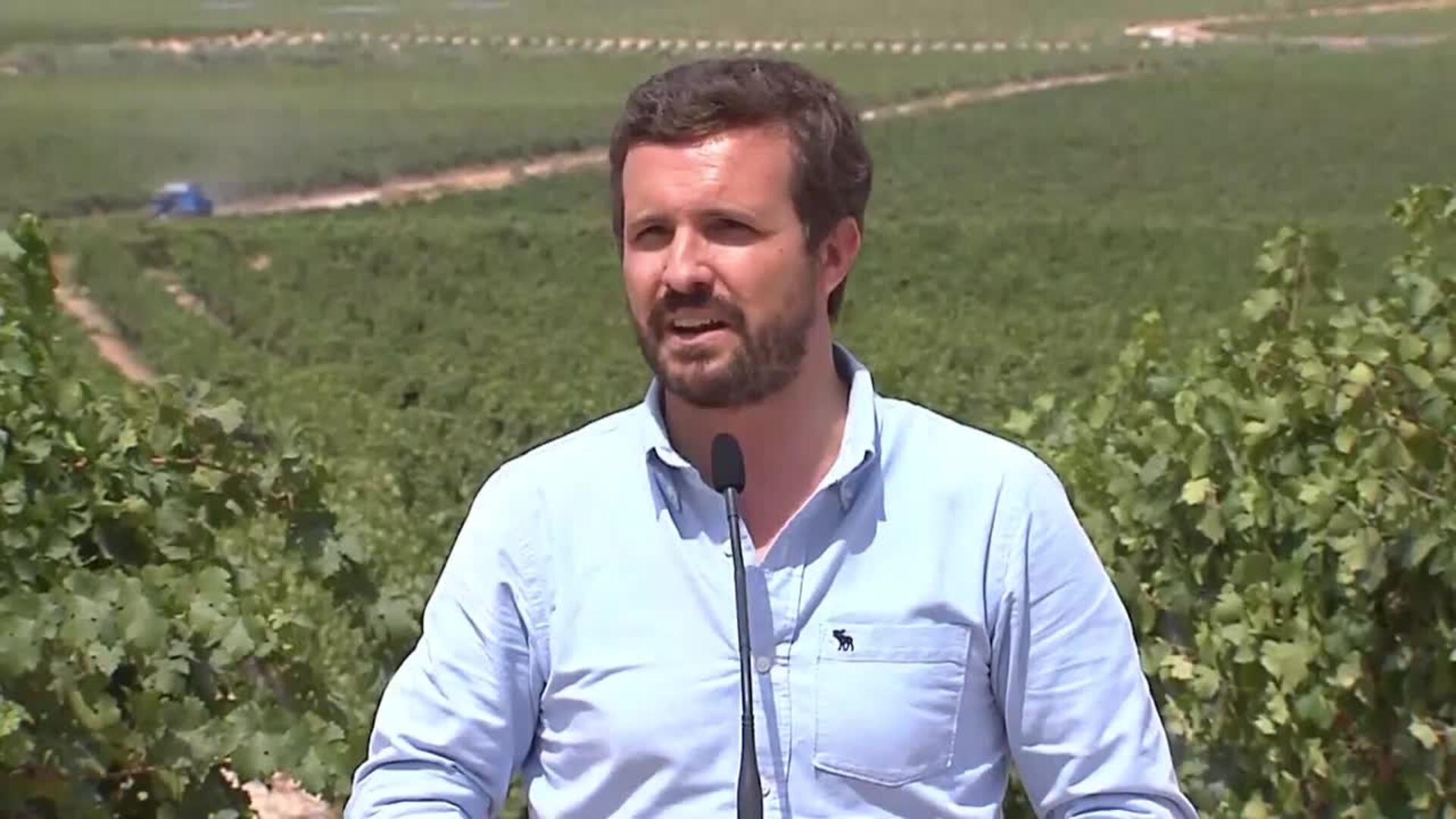 Casado pide que se deje de verter al Mar Menor