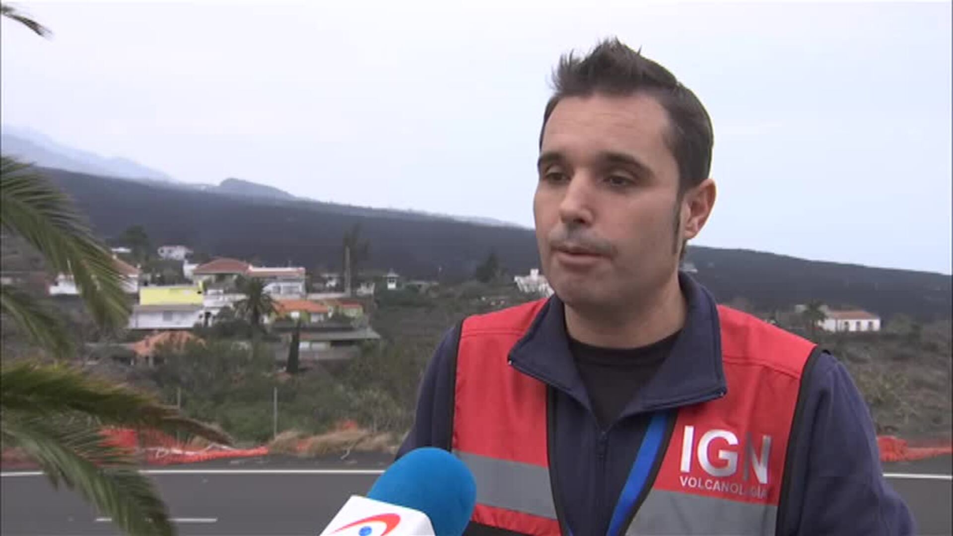 Las nuevas coladas al sur avanzan hacia el océano