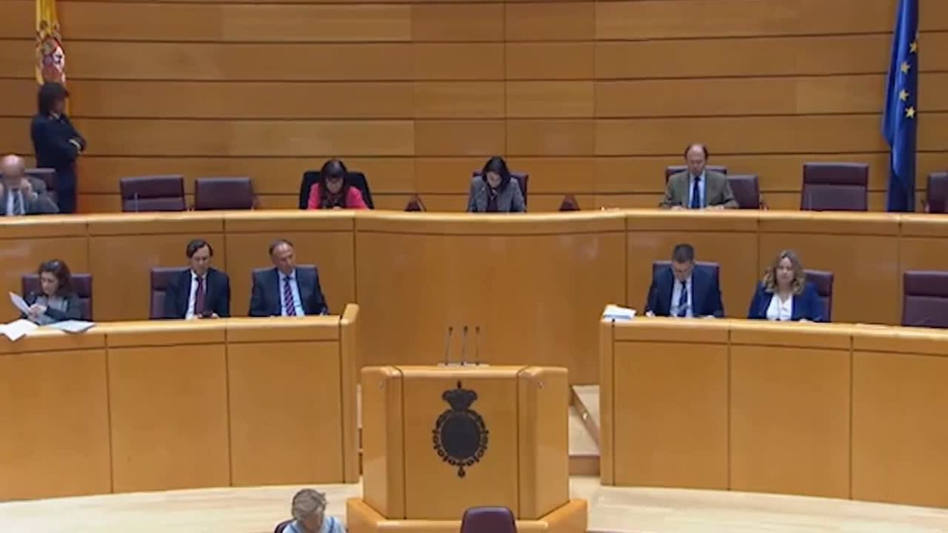 Senado aprueba la nueva senda de estabilidad y el Gobierno encauza los PGE