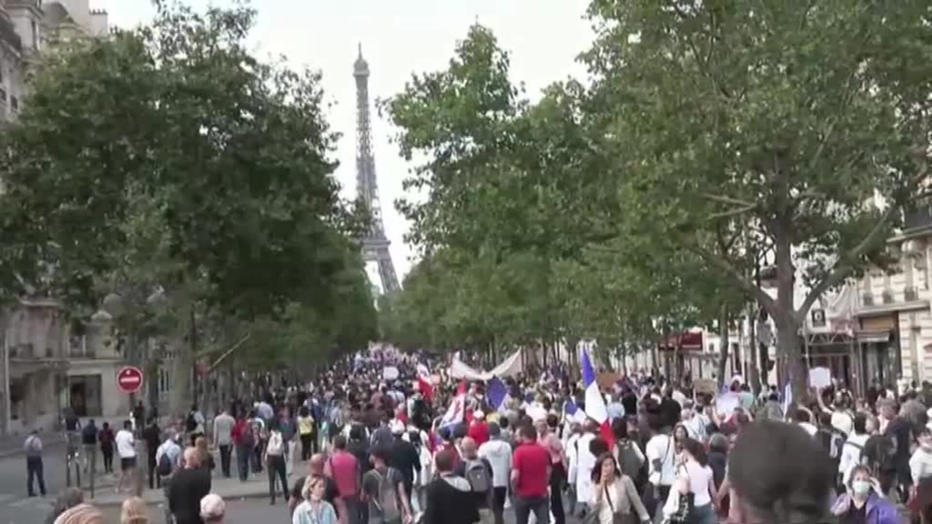 Francia implanta desde hoy el pasaporte Covid