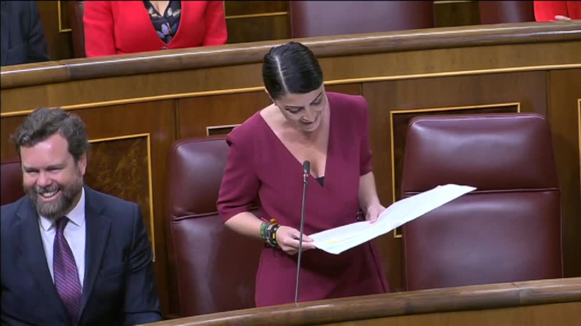 Olona se jacta de estar empadronada en Granada y Bolaños la llama &quot;candidata paracaidista&quot;