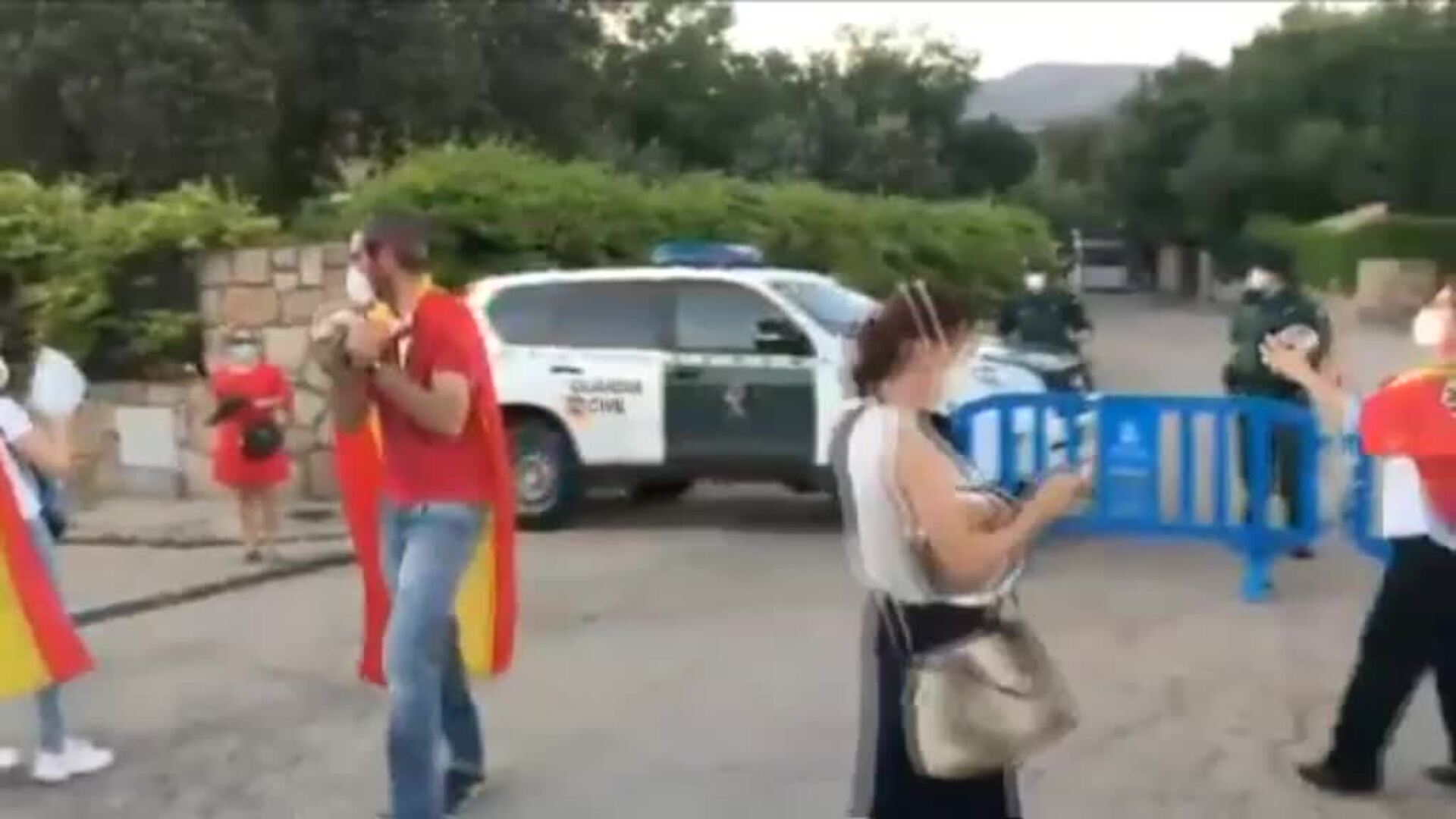 Iglesias y Montero denuncian en comisaría el acoso que sufren en su casa y en redes sociales