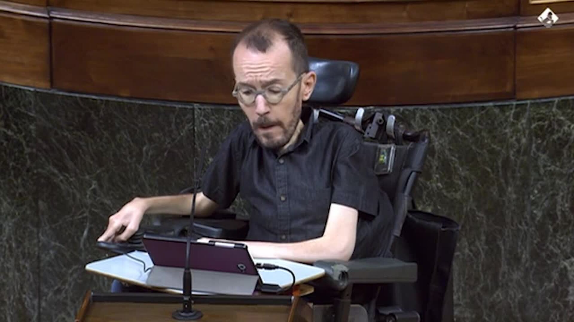 El portavoz de Unidas Podemos, Pablo Echenique, durante su intervención en el pleno del Congreso