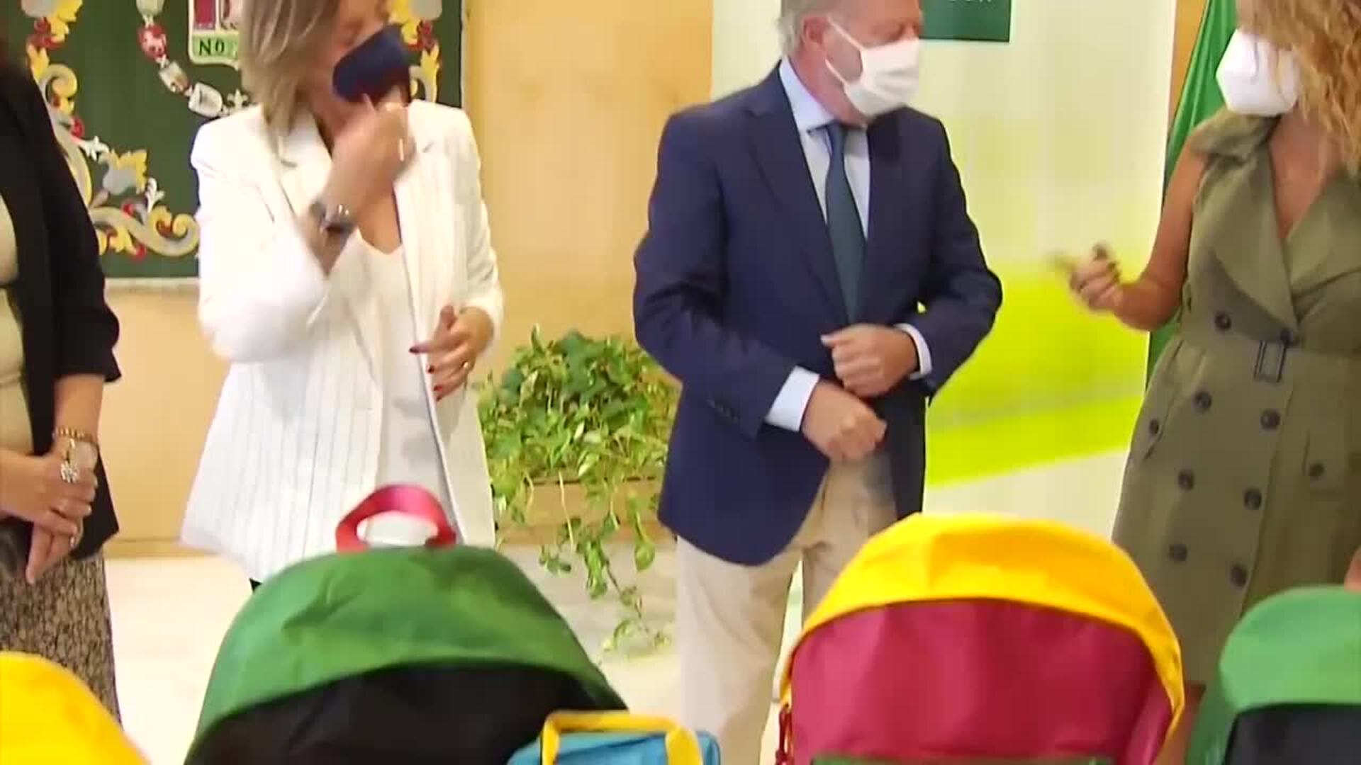 Diputación y Fundación &#039;La Caixa&#039; entregan material escolar a 21.000 menores en situación vulnerable