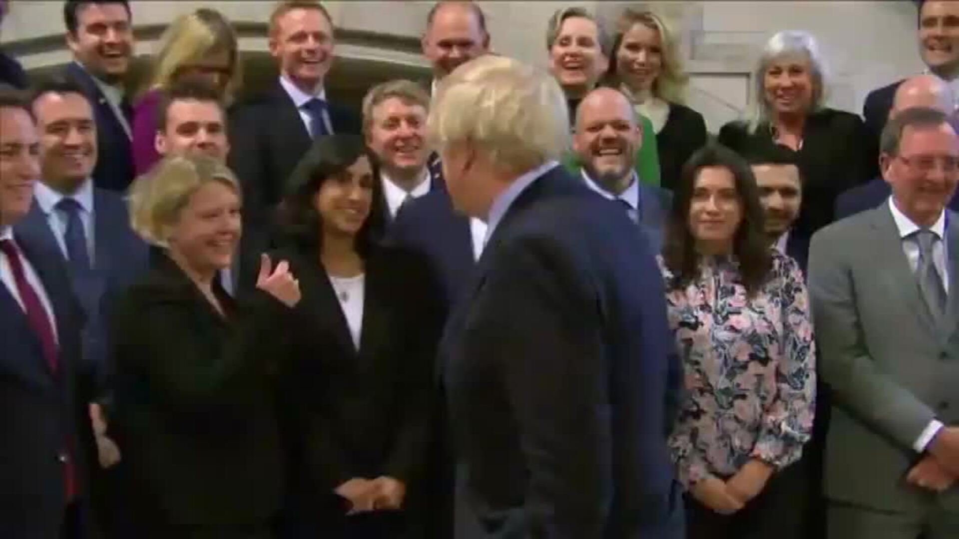 Boris Johnson da la bienvenida a sus nuevos diputados