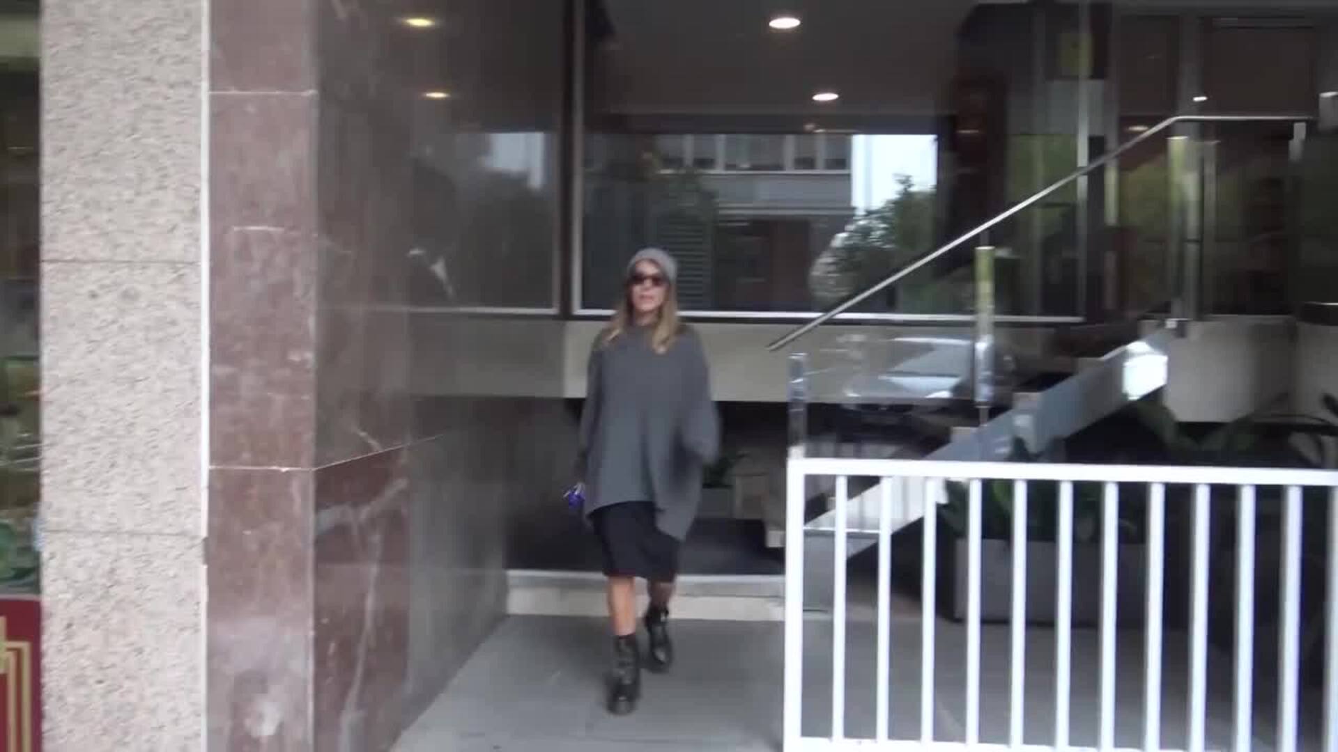 Elena Tablada pregunta a sus seguidores sobre su barriga postparto