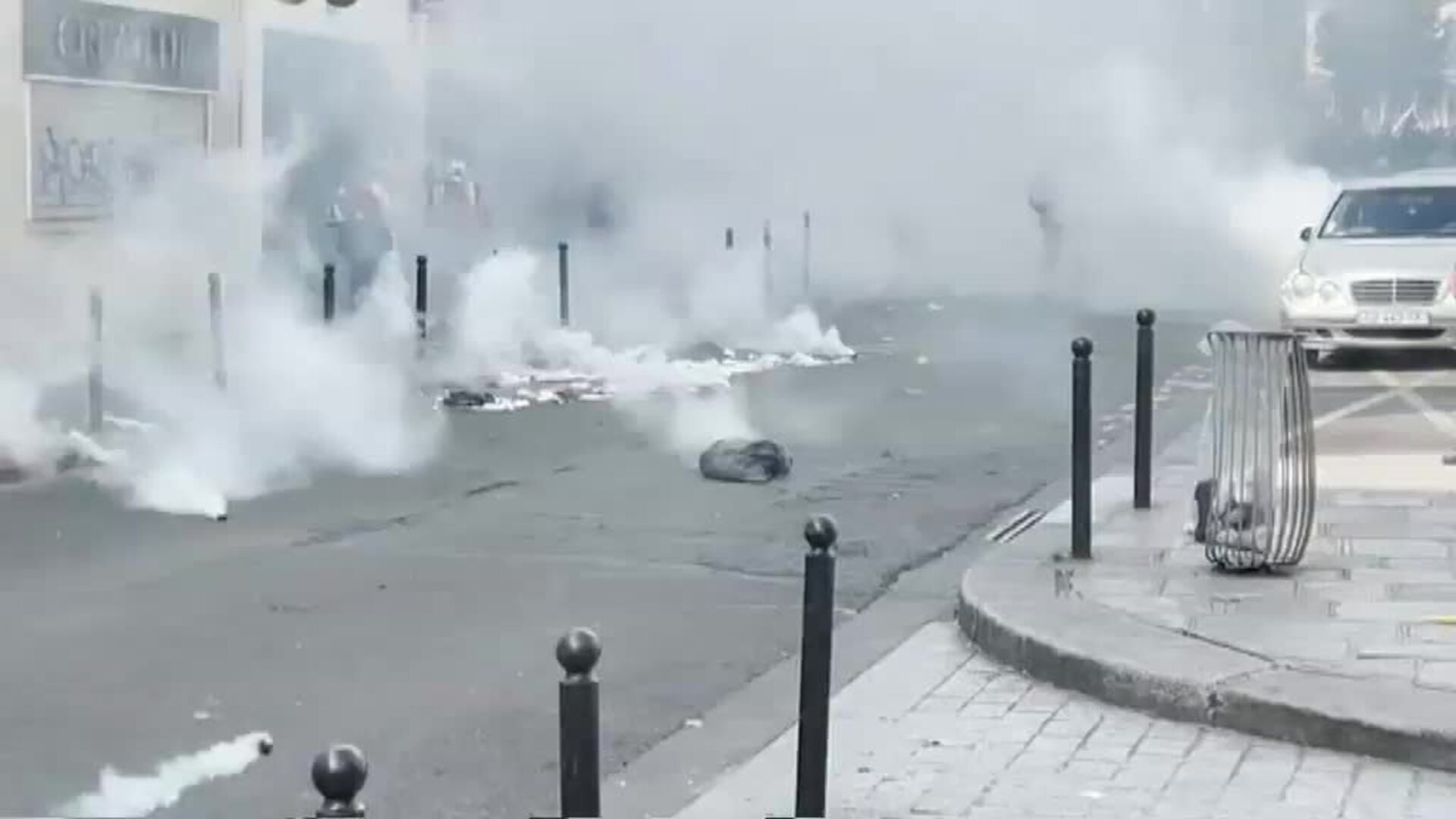 Protestas contra el nuevo pasaporte COVID