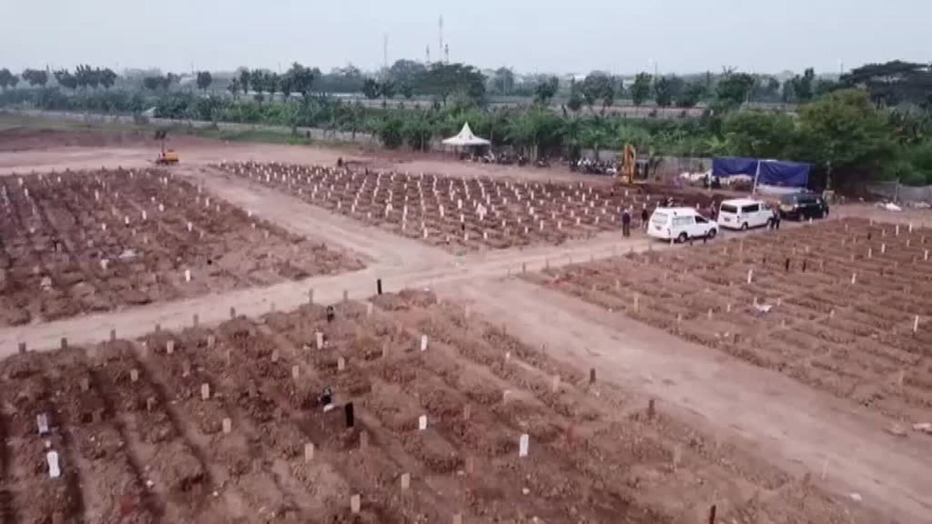 La segunda oleada de covid en Indonesia causa estragos