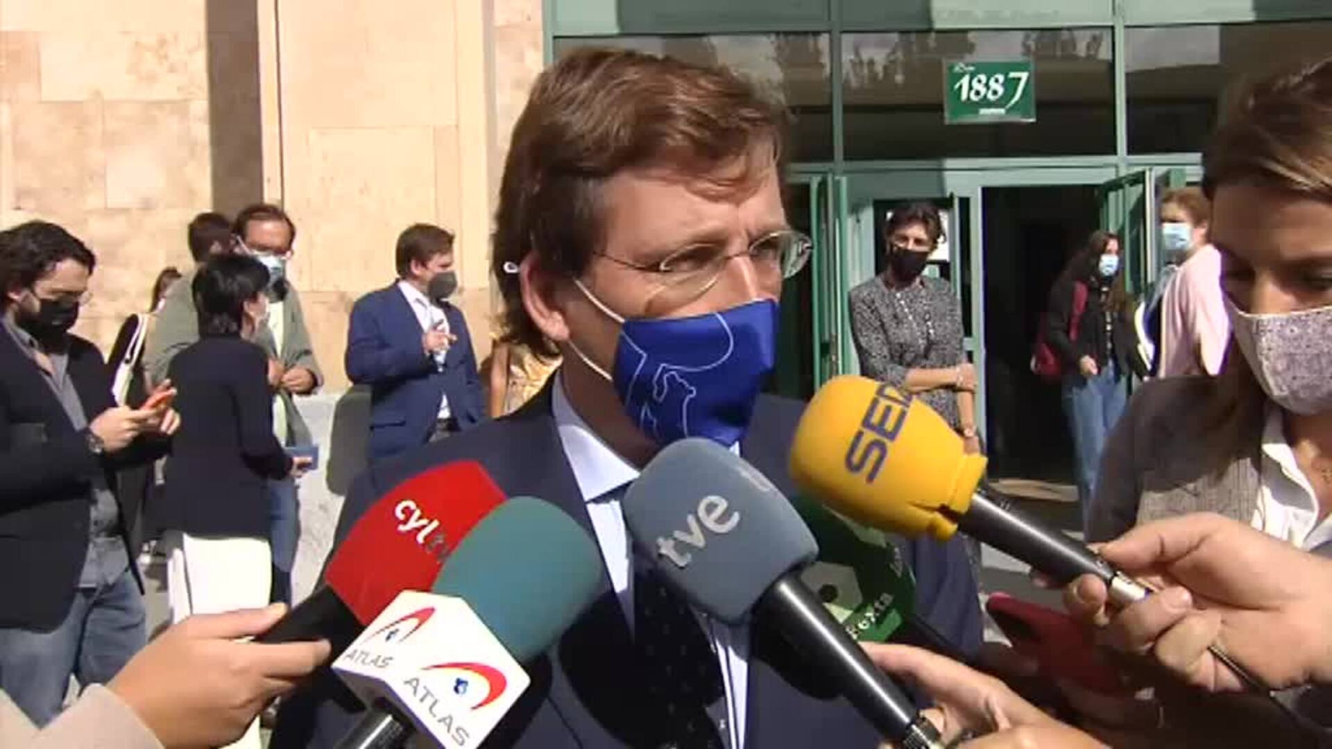 Almeida sobre la manifestación homófoba: &quot;Sinceramente, no soy partidario de que la delegada del Gobierno tenga que dimitir&quot;