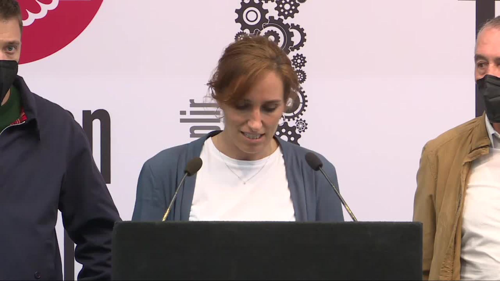 Mónica García quiere encontrar en Madrid no a los ex sino &quot;trabajo digno y derecho al tiempo&quot;