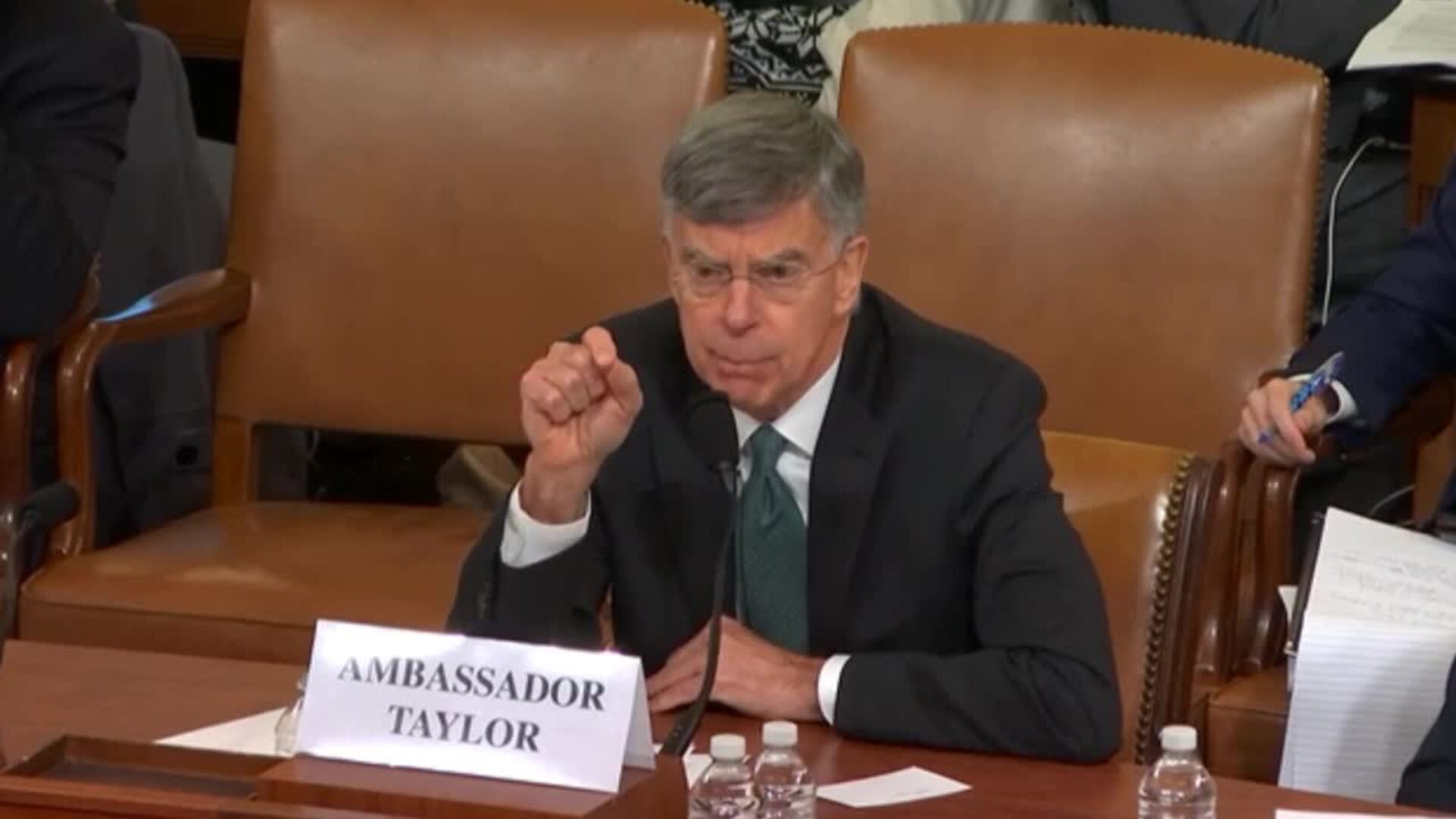 La vista del &#039;impeachment&#039; sitúa los intereses de Trump por encima de Ucrania