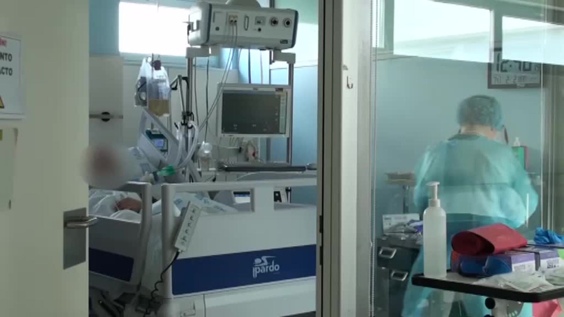 Los niveles en España siguen en descenso, por debajo de los 200 casos por cada cien mil habitantes