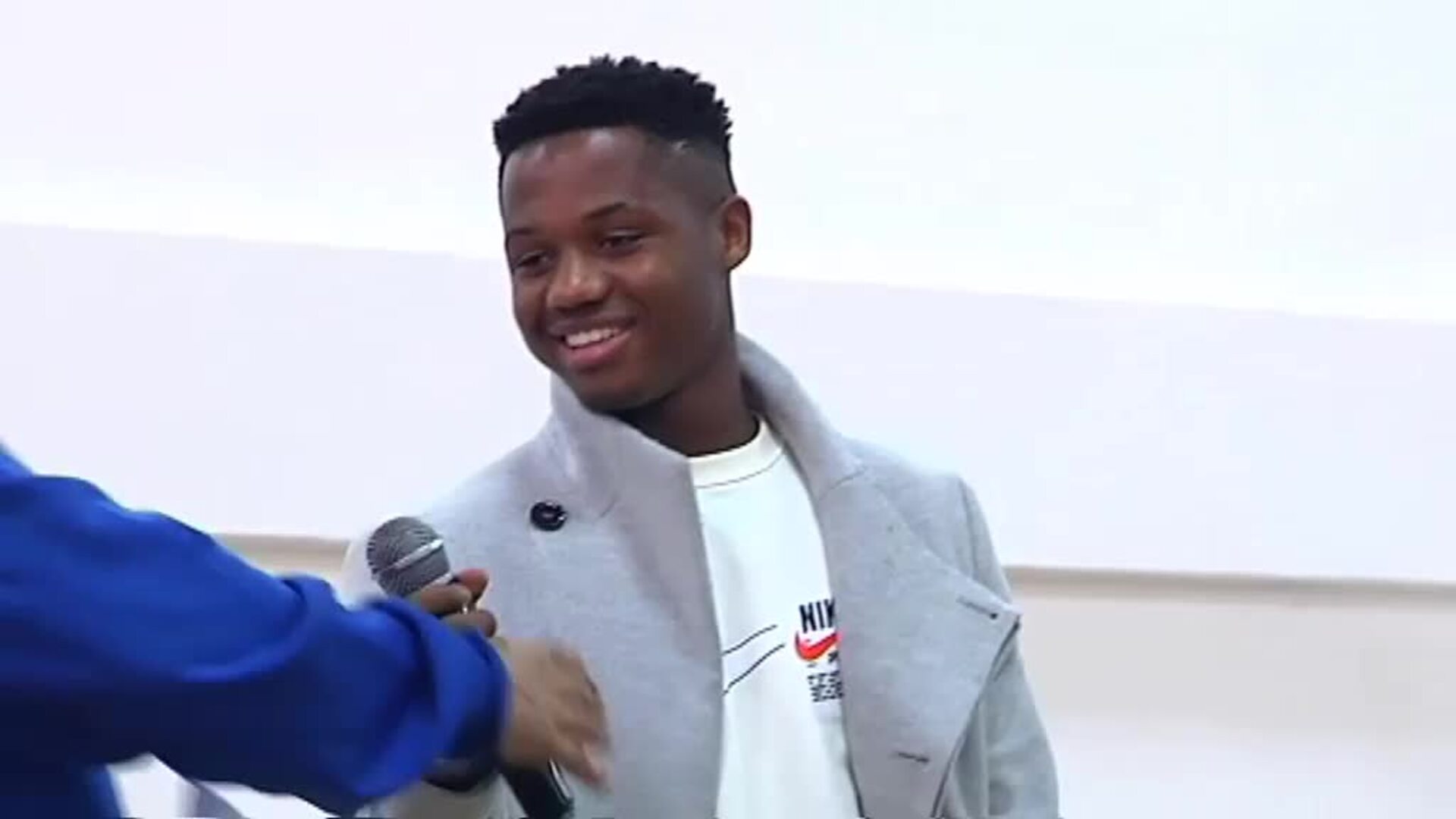 Ansu Fati visita el club dónde jugó por primera vez al fútbol