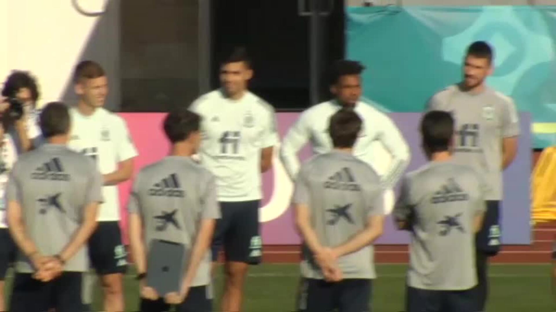 La selección se ejercita en el estadio Petrovsky de San Petersburgo