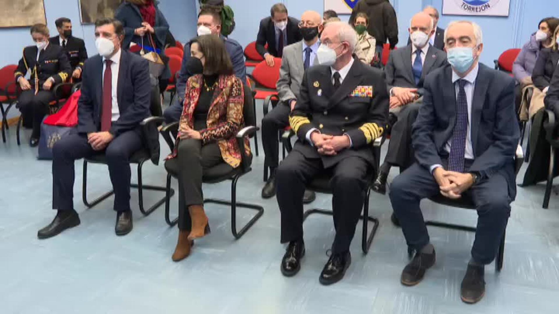 Defensa ofrece a las autonomías dos hospitales y más de 500 militares para agilizar la vacunación