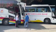 Las estaciones de transporte esperan gran afluencia de viajeros esta Semana Santa en Filipinas