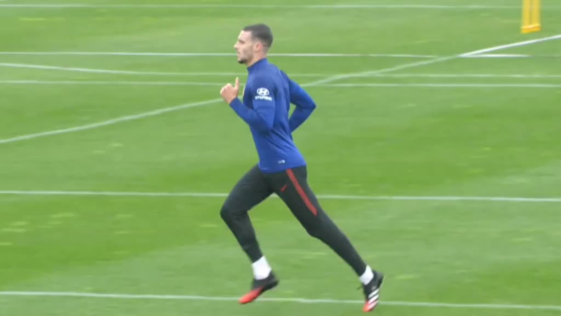 El Atlético se ejercita bajo la lluvia