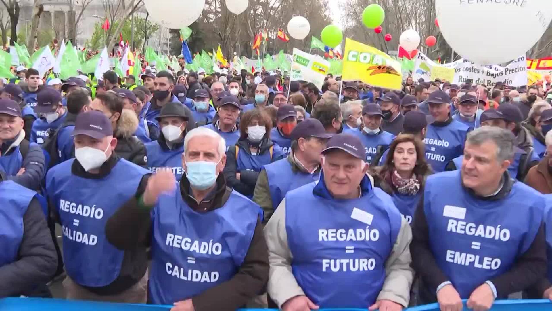El campo sale a la calle para pedir medidas &quot;contundentes&quot;