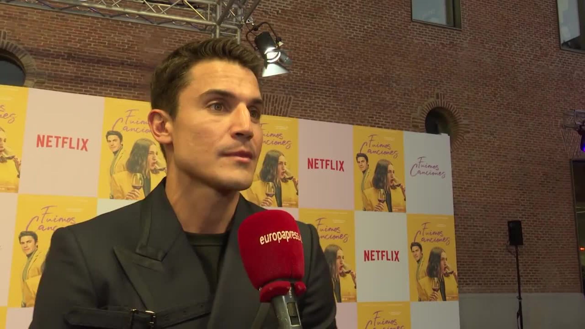 Álex González habla por primera vez sobre su relación María Pedraza