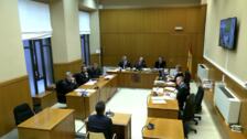 Dos concejales del PSC aceptan un año de prisión por expulsar a los policías del 1-O de Pineda (Barcelona)